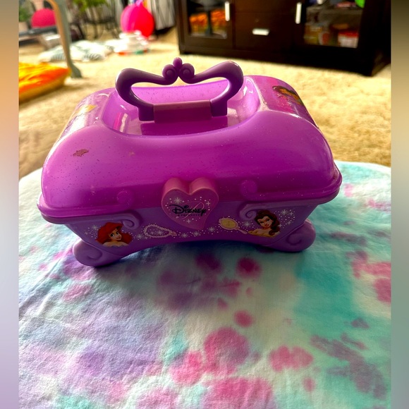 Jewelry box or trinket box plastic - Picture 1 of 4